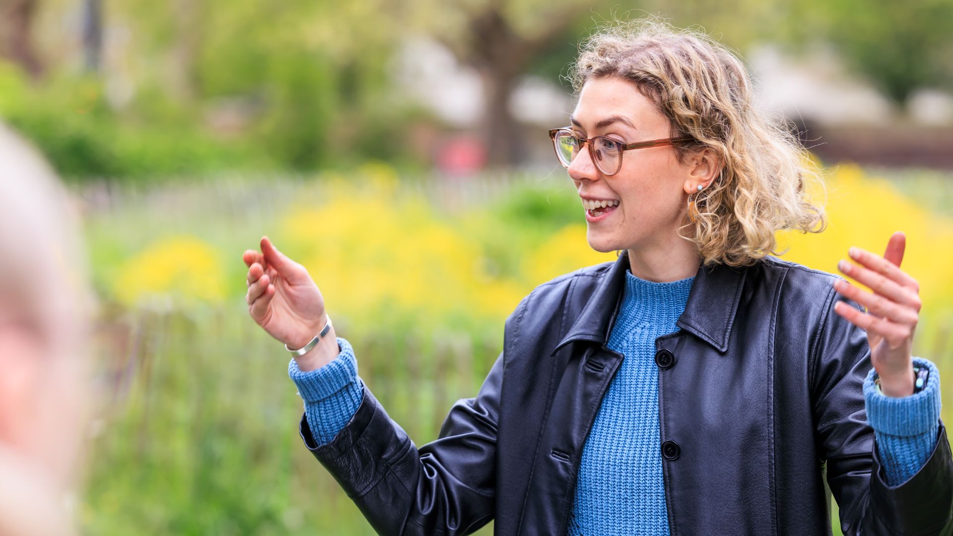 Alice Burnhope, teaching at the RHS project Gardens of Imagination, Lewisham.