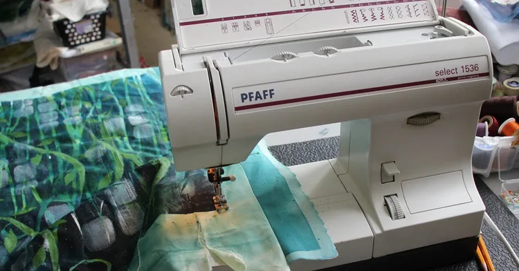 Bobbi Baugh’s Pfaff Portable Select 1536 sewing machine.|Bobbi Baugh’s Pfaff Portable Select 1536 sewing machine.|Katie Essam