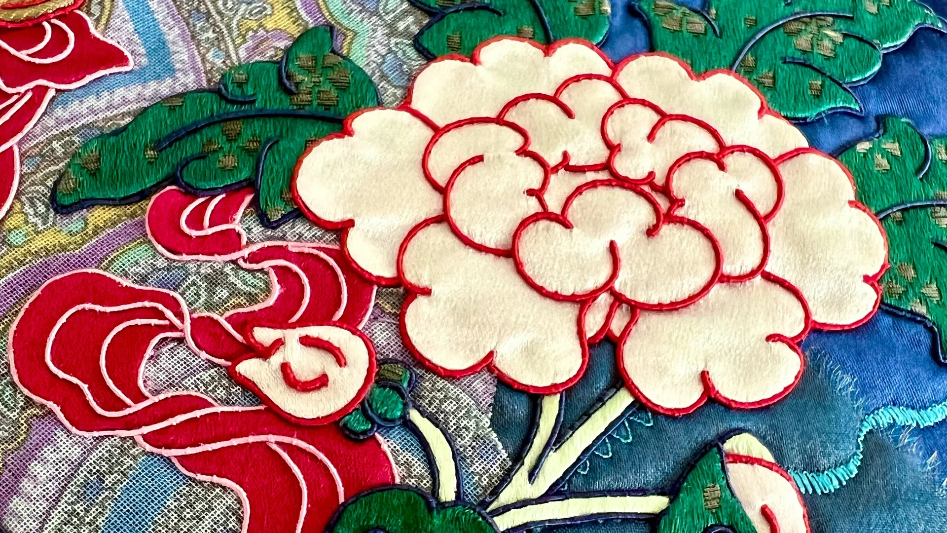 Leslie Rinchen-Wongmo, Chenrezig, For The Benefit of All Beings (detail), 2008. 109cm x 79cm (43" 'x 31"). Hand stitch, Tibetan appliqué, machine quilting. Silk, gold, cotton, horsehair, crystal beads.