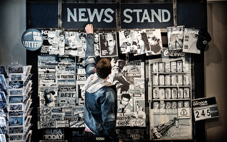 Ian Berry, News stand