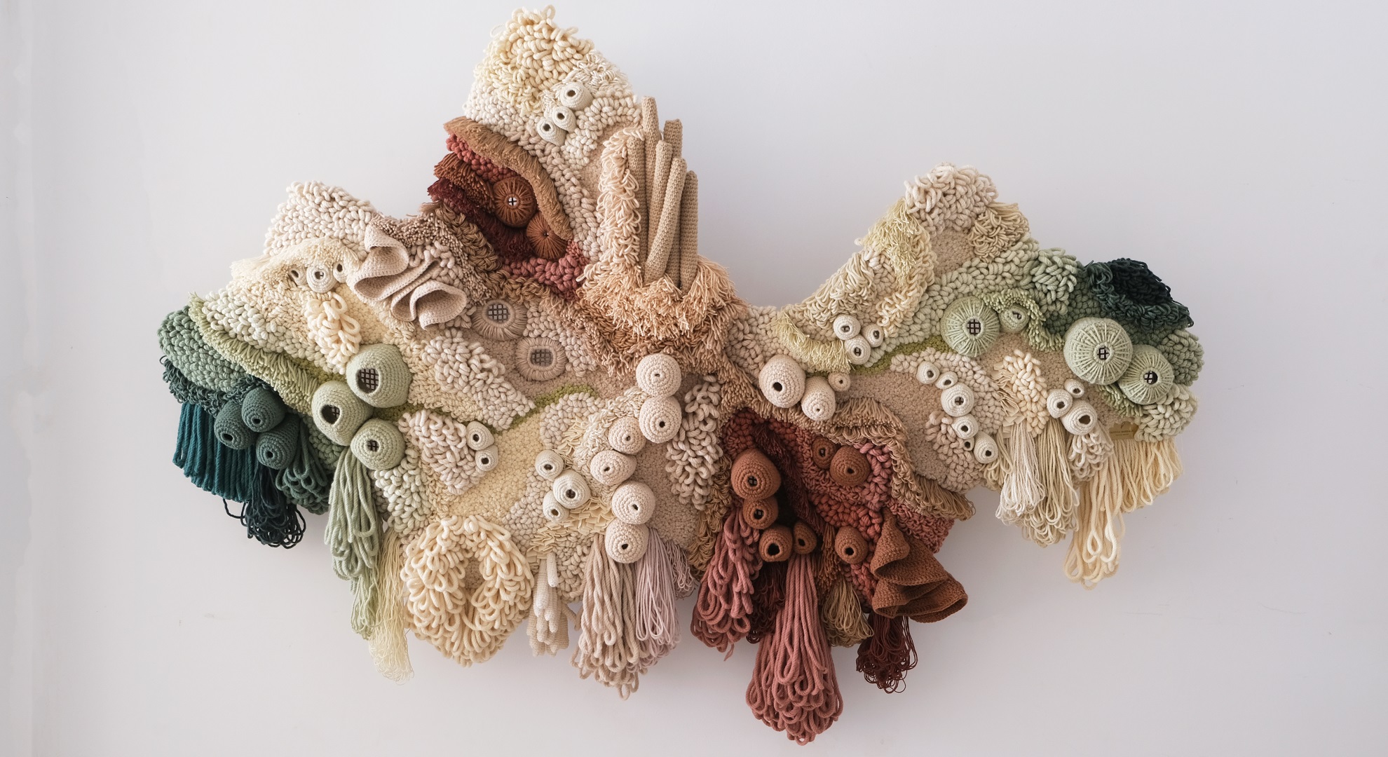 Vanessa Barragão, Geri Coral, 2020. Latch hook, crochet and carving. 100 per cent recycled wool.