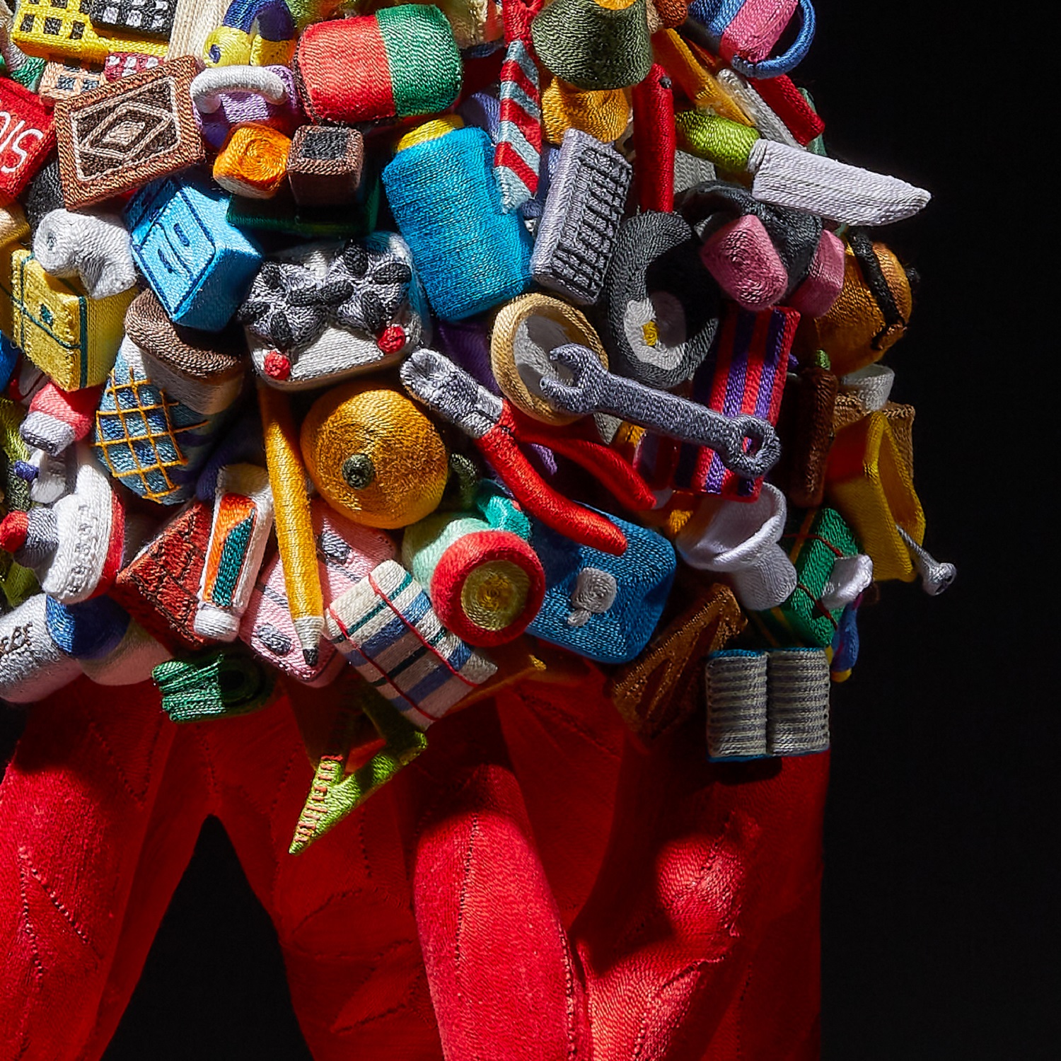 June Lee, Weight of Human (detail), 2021. 40cm x 40cm x 60cm (16" x 16" x 32½"). Thread on cast resin, Sculpey polymer clay objects. Thread wrapping, mixed media. Photography: Myoung studio 