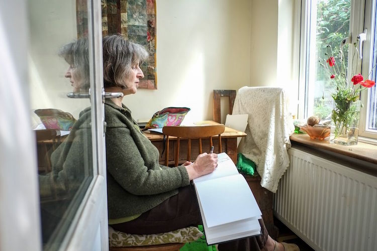 Cas Holmes, Drawing in house. Photo: Richard Torble